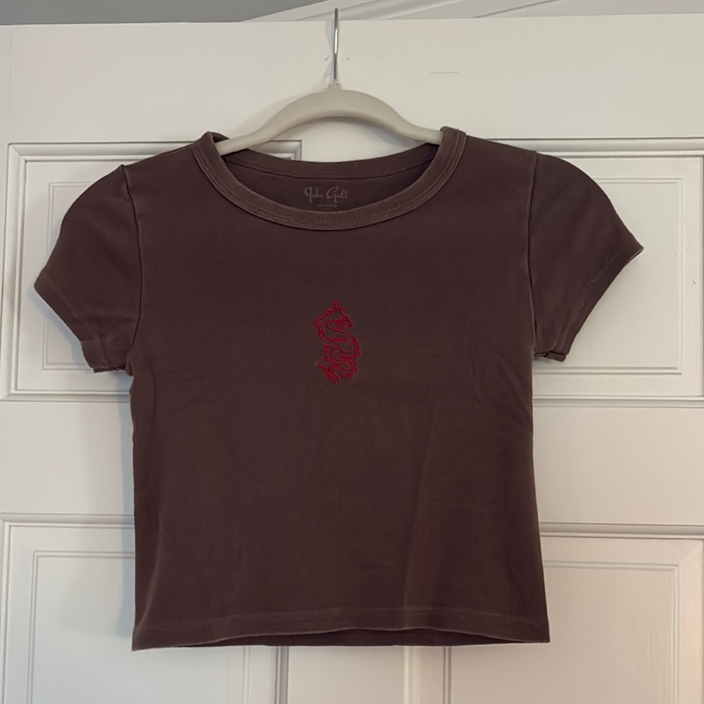 Brandy Melville John Gault brown Crewneck Tee with red dragon